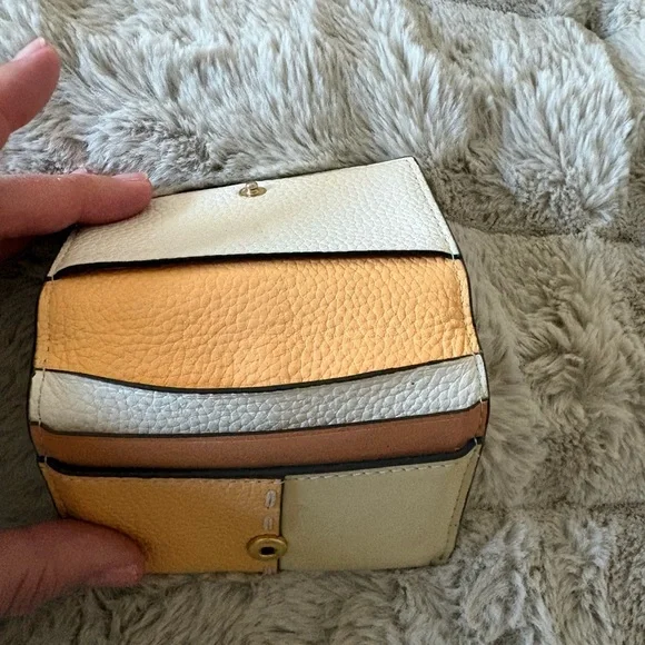 Tory Burch Two Tone Leather Card Wallet with Logo - Picture 5 of 5